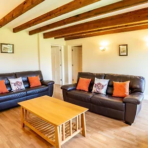  Holiday home Harvest And Holly Barn United Kingdom